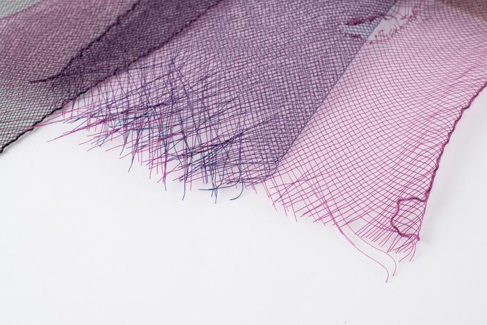 Crin synthétique souple et coloré 