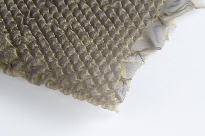 Voile plissé synthétique 