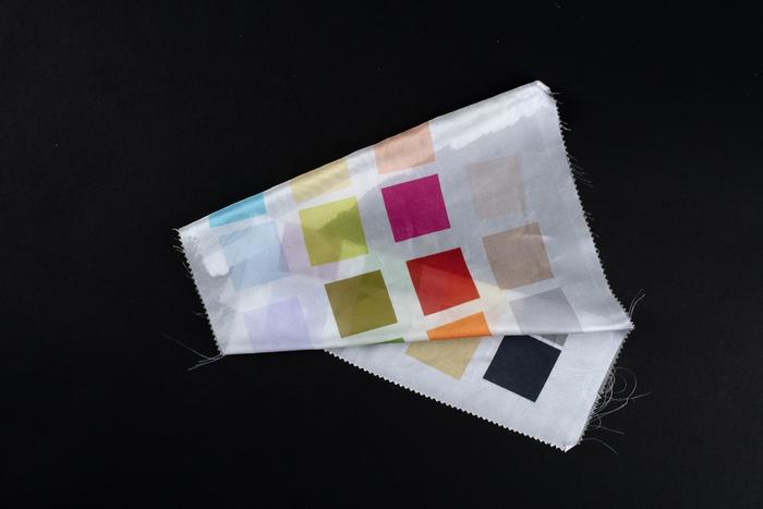 Voile en polyester pour prêt-à-porter
