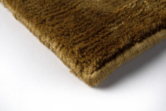 Tapis soie bouclé main