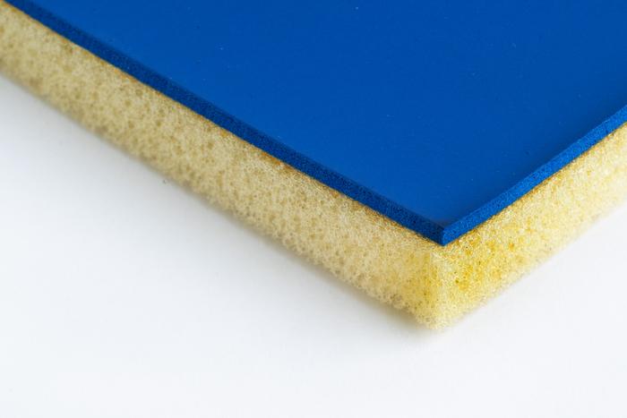 Mousse pour revêtement médical