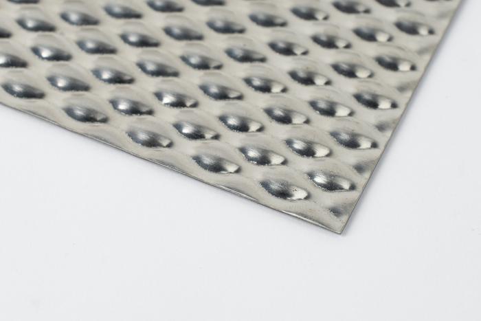 Acier inoxydable gravé à motif