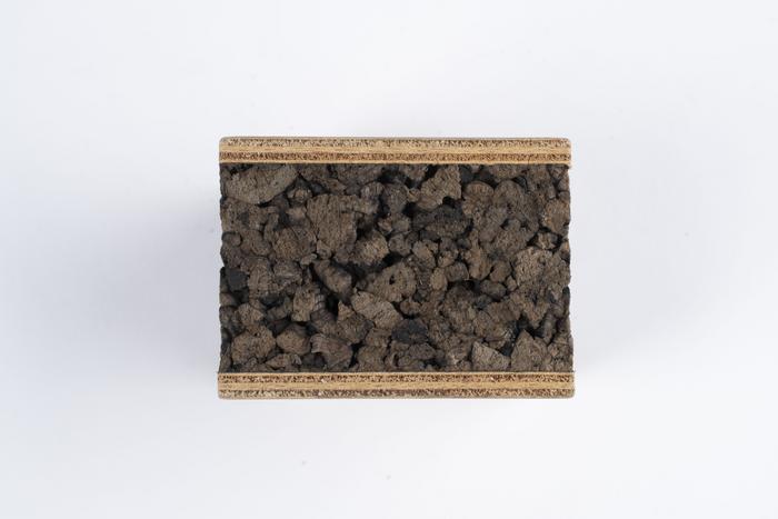 Panneau sandwich bois contreplaqué et liège expansé