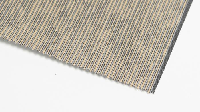 Revêtement mural effet métallique et fibre biosourcé