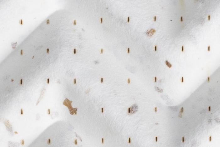 Plaque acoustique en pâte de cellulose