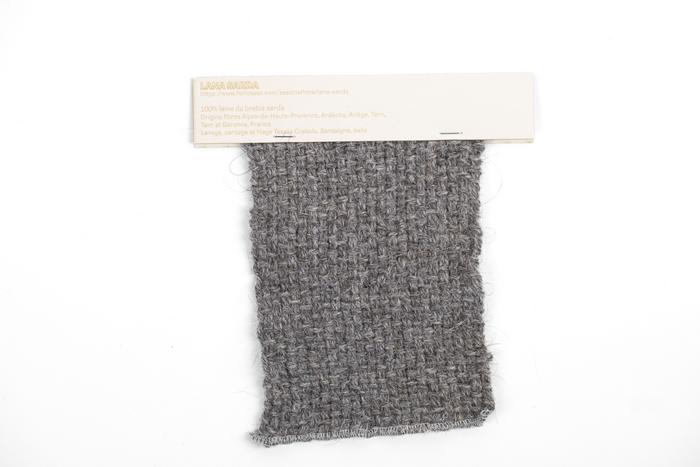 Tissage natté de laine de brebis de sardes