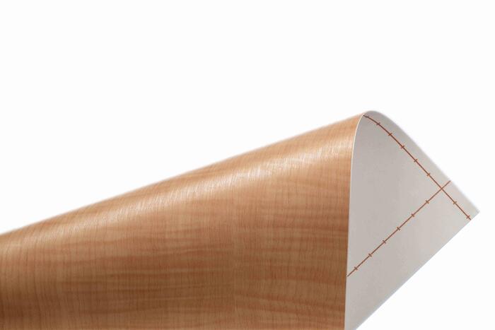 Film adhésif décor imitation bois